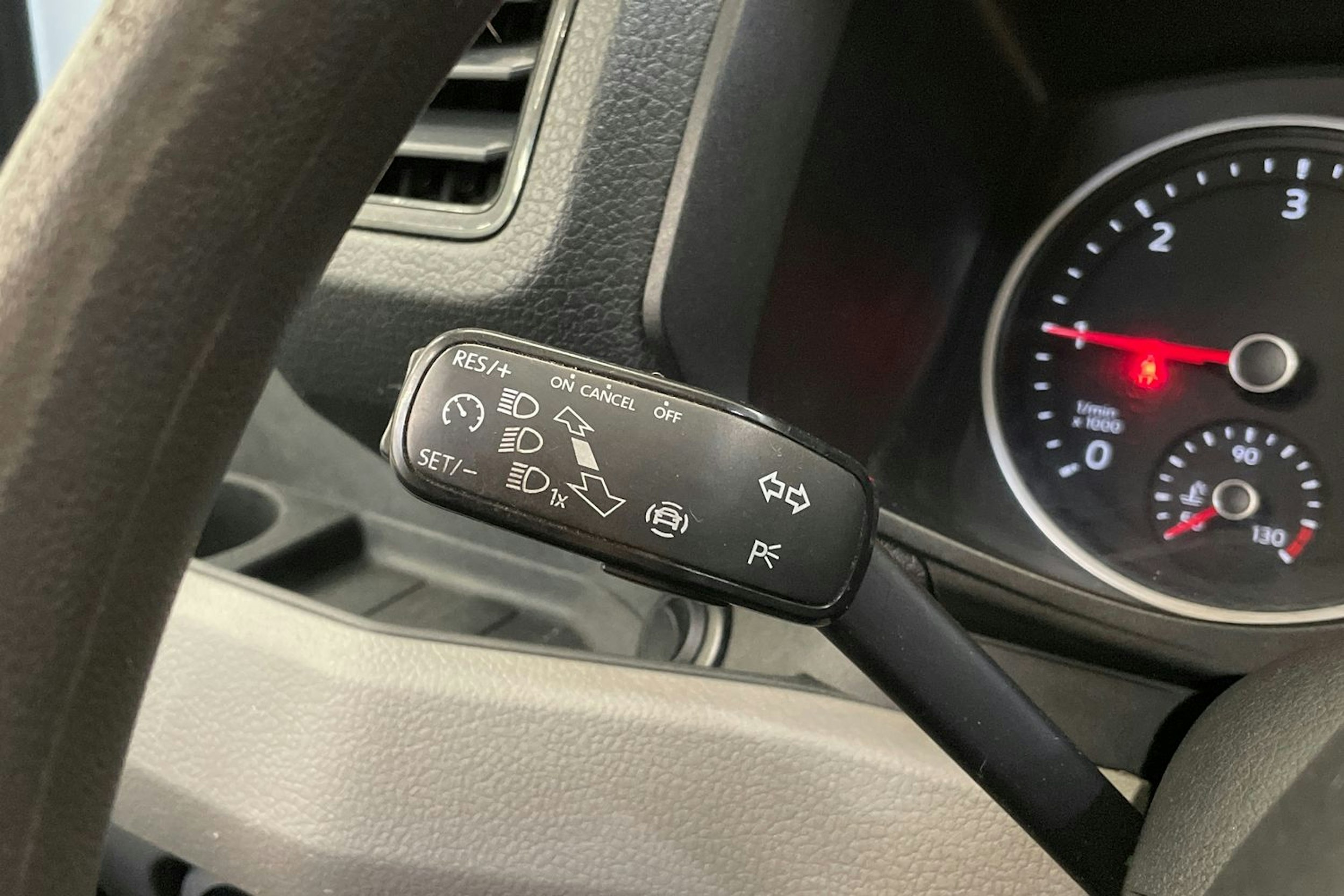 valkoinen Volkswagen Crafter 2019 kuva 16.