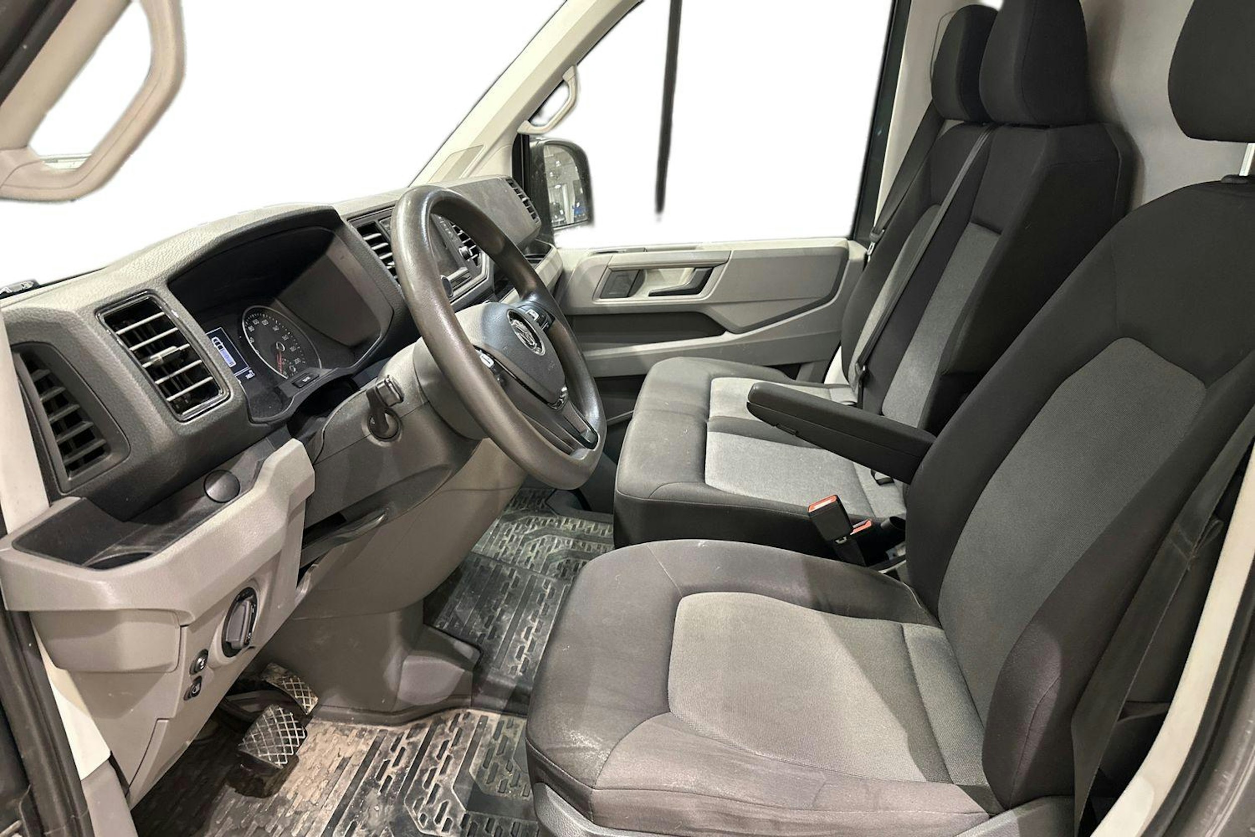 harmaa Volkswagen Crafter 2019 kuva 3.
