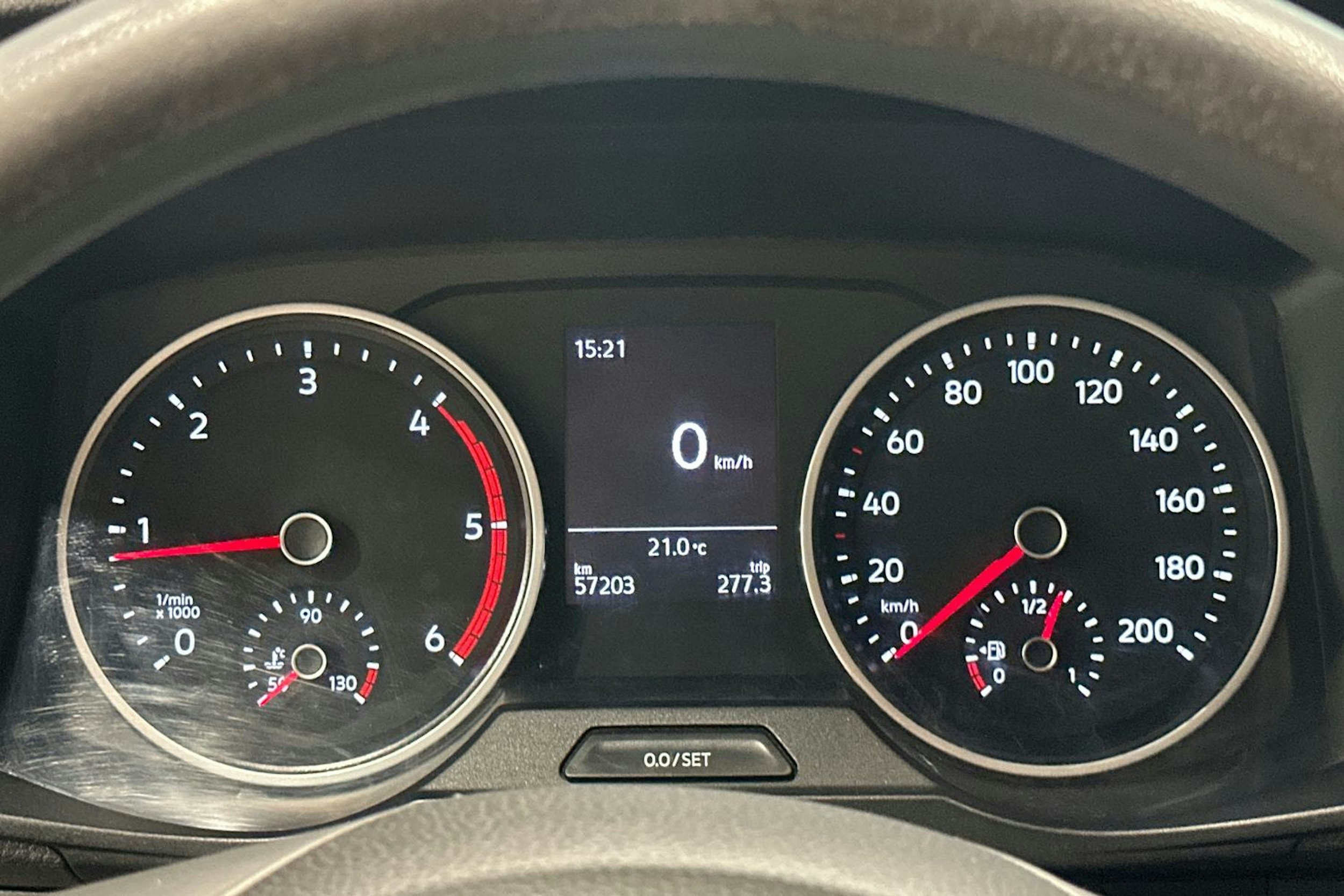 valkoinen Volkswagen Crafter 2019 kuva 16.