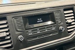 valkoinen Volkswagen Crafter 2019 kuva 17.