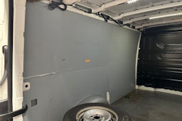 valkoinen Volkswagen Crafter 2019 kuva 22.