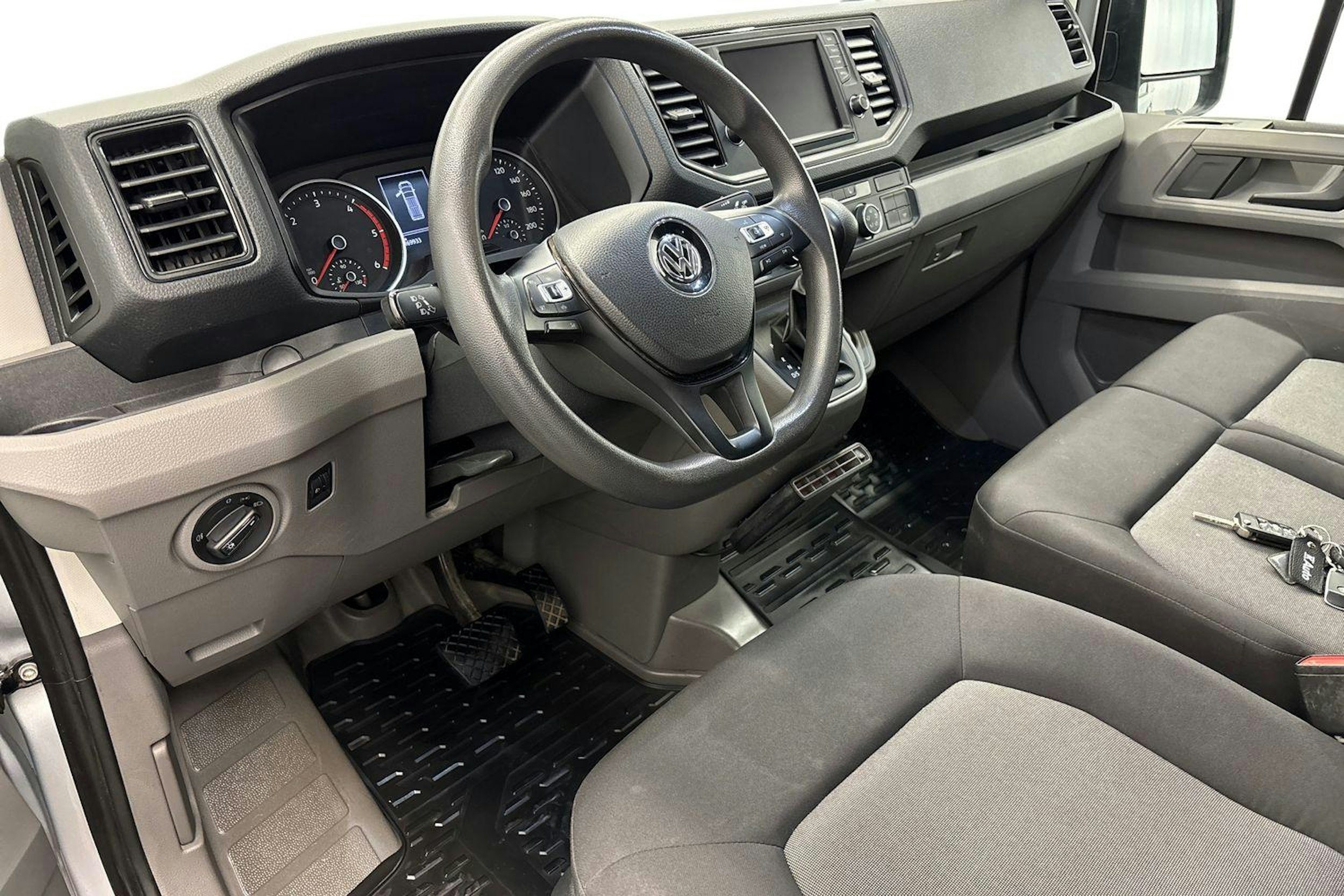 hopea Volkswagen Crafter 2019 kuva 7.