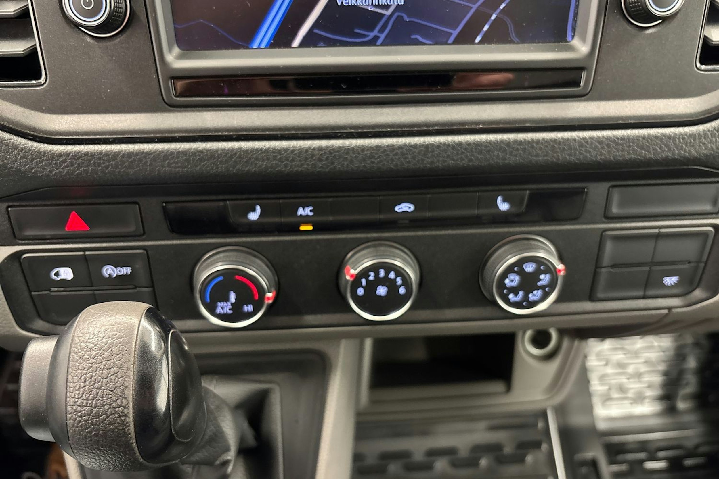 hopea Volkswagen Crafter 2019 kuva 17.