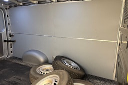 hopea Volkswagen Crafter 2019 kuva 24.