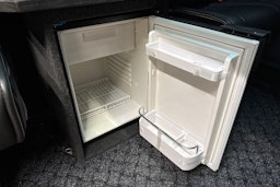 musta Volkswagen Crafter 2019 kuva 13.