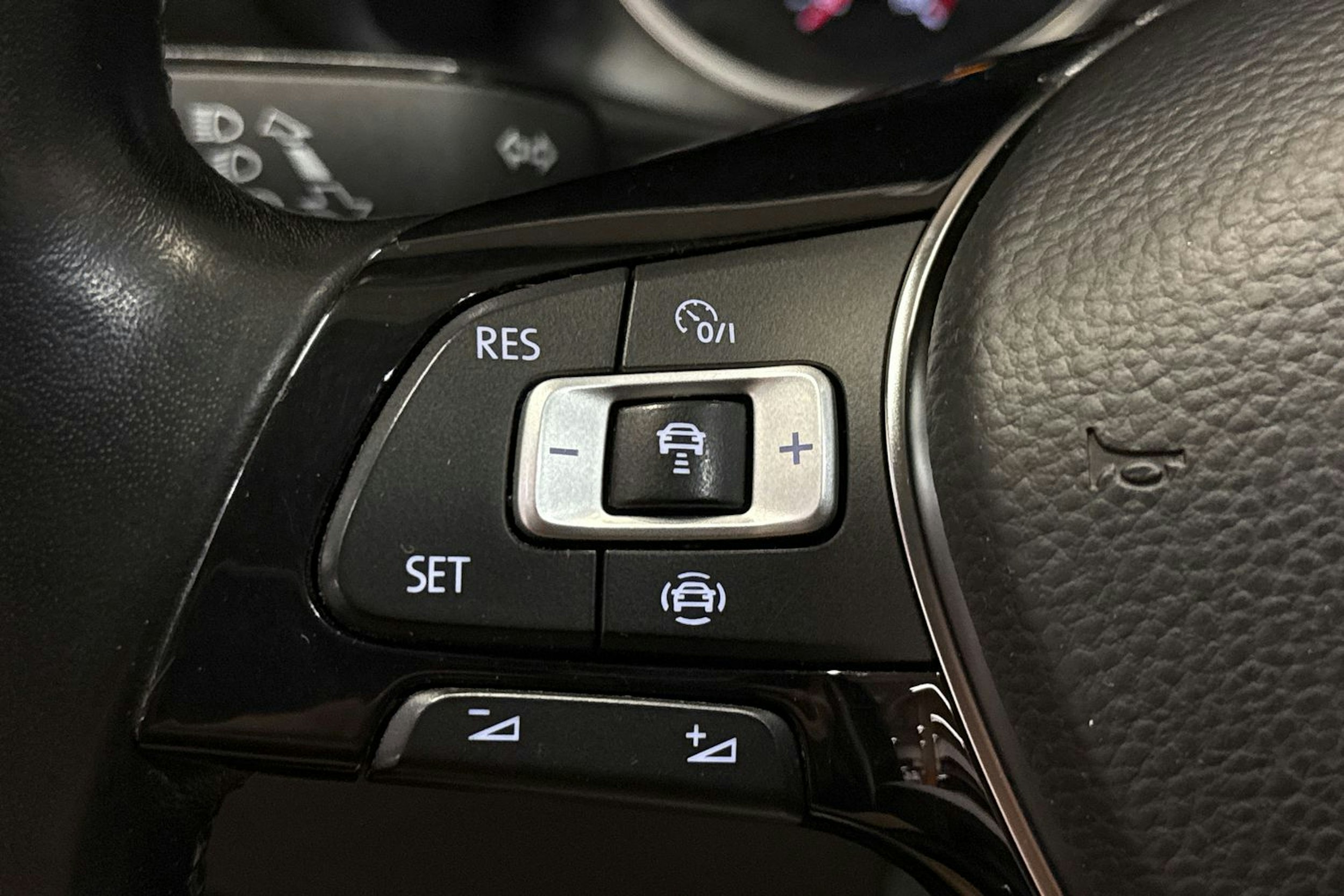 musta Volkswagen Crafter 2019 kuva 18.