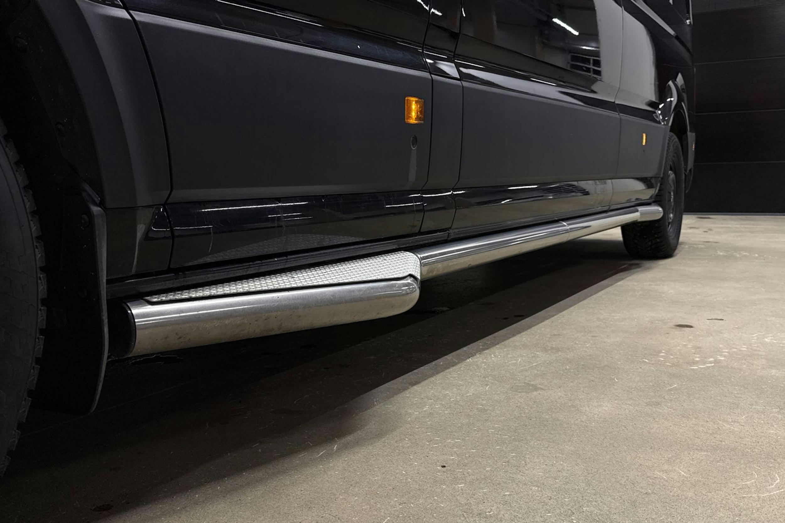 musta Volkswagen Crafter 2019 kuva 37.