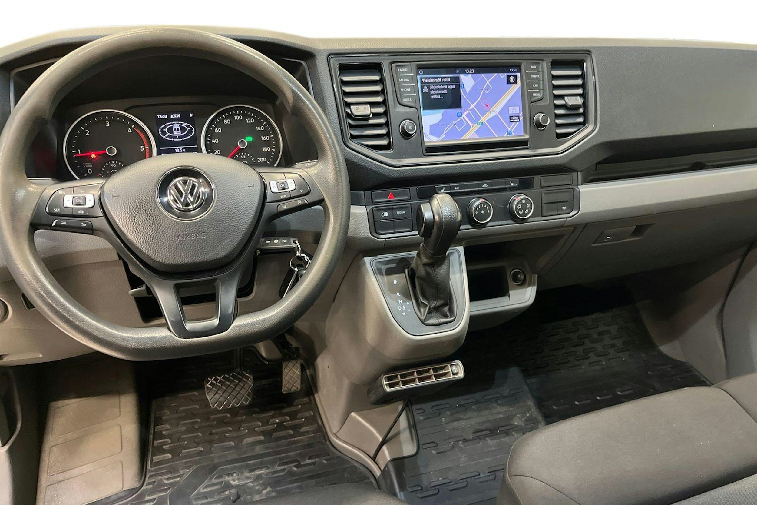 hopea Volkswagen Crafter 2019 kuva 9.