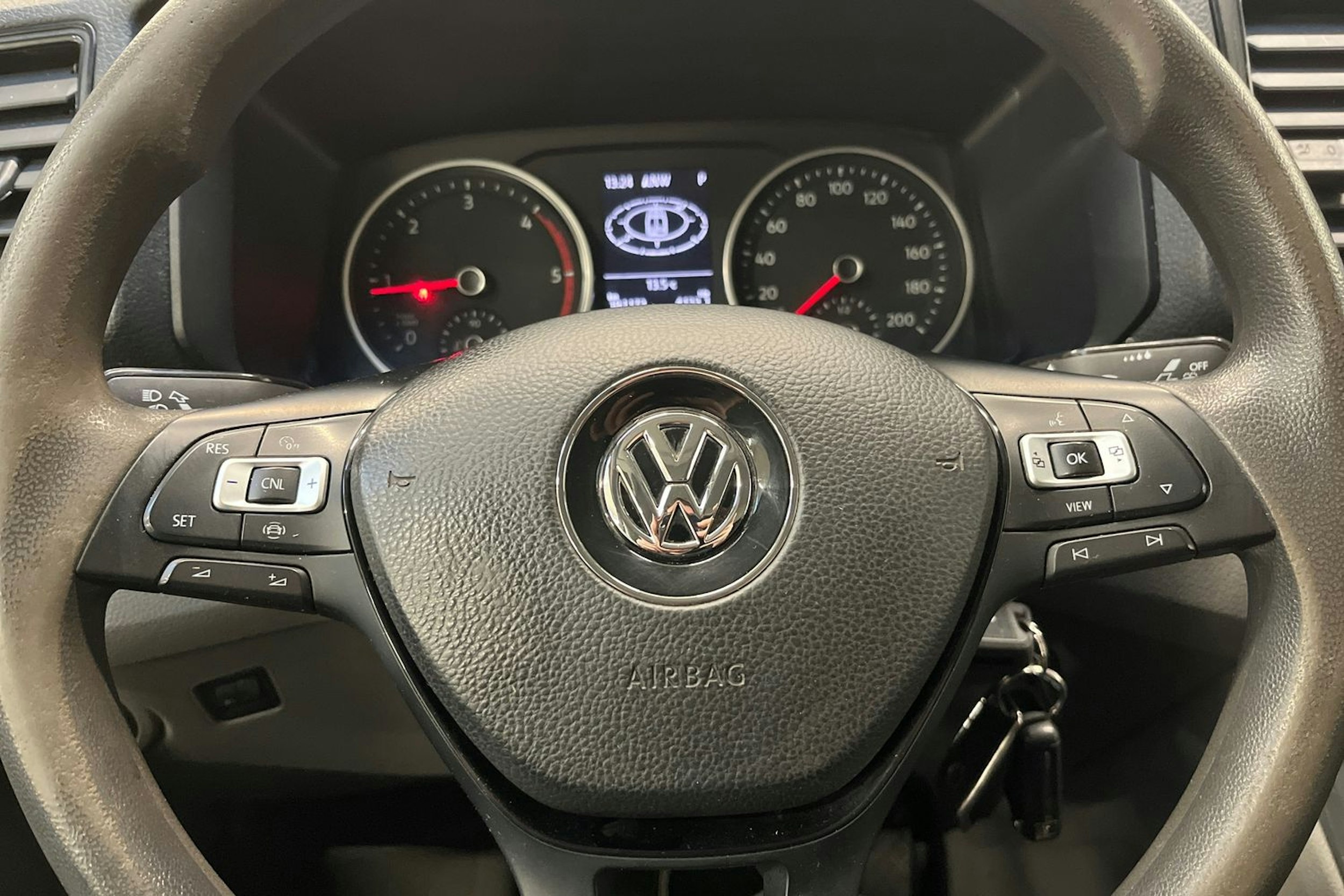 hopea Volkswagen Crafter 2019 kuva 18.