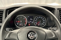 valkoinen Volkswagen Crafter 2020 kuva 8.
