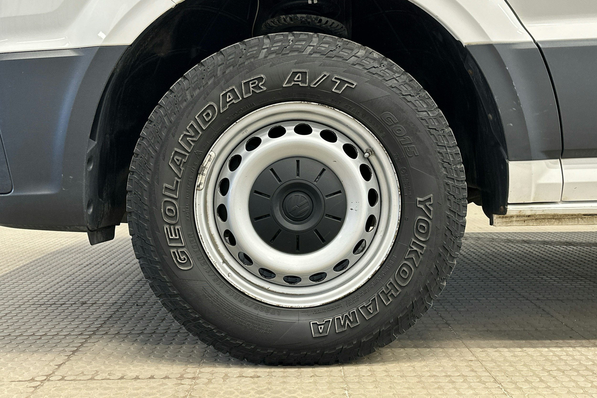 valkoinen Volkswagen Crafter 2020 kuva 18.