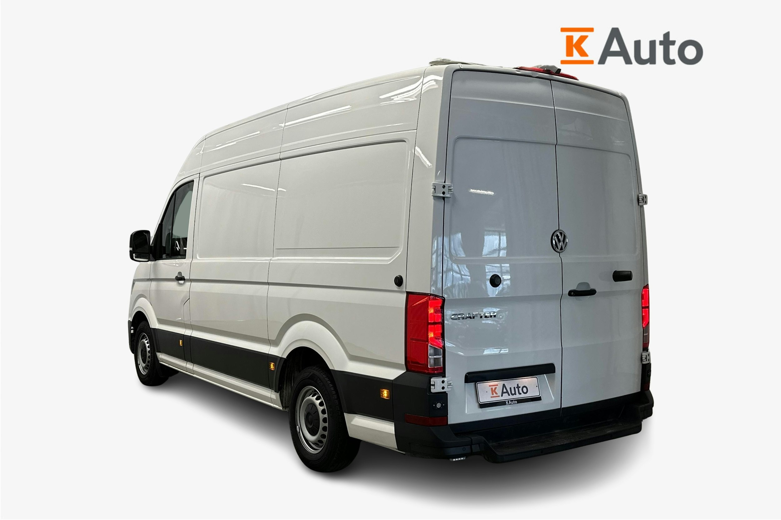 valkoinen Volkswagen Crafter 2020 kuva 2.