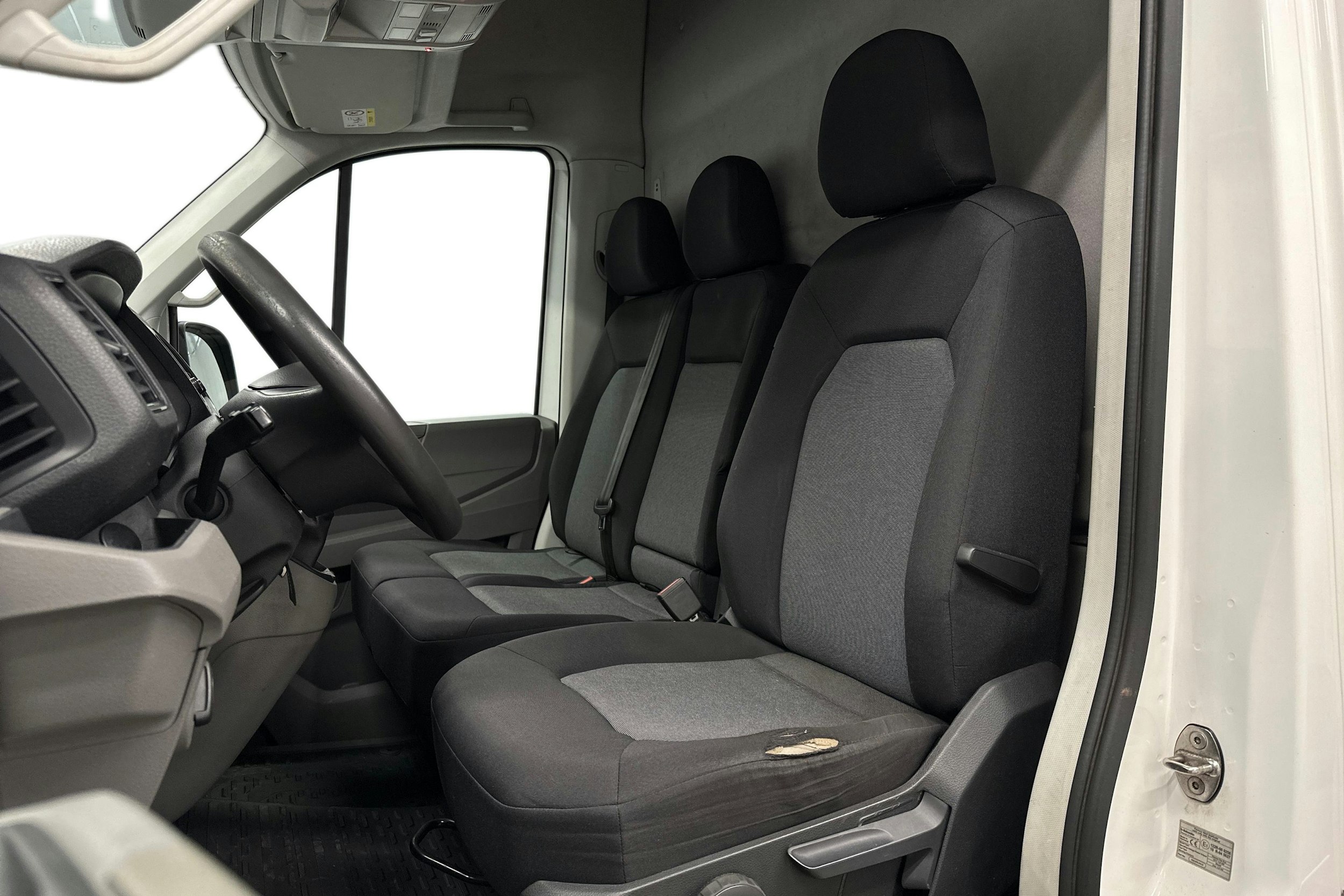 valkoinen Volkswagen Crafter 2020 kuva 8.