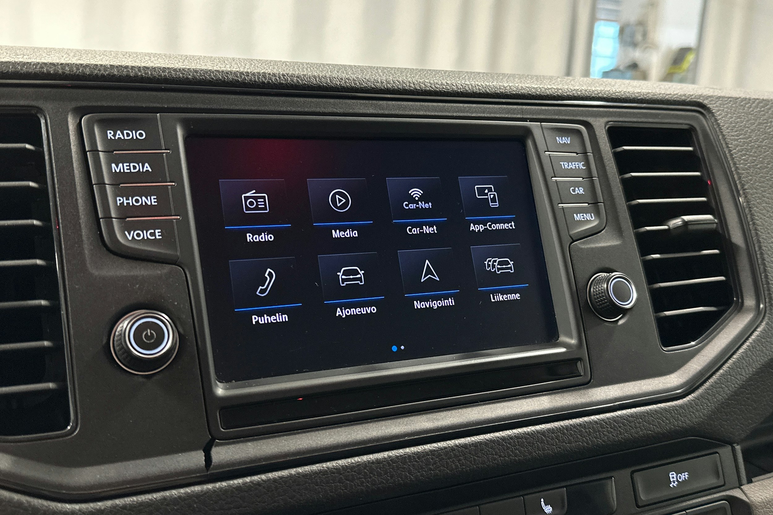 valkoinen Volkswagen Crafter 2020 kuva 14.