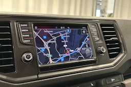 valkoinen Volkswagen Crafter 2020 kuva 15.
