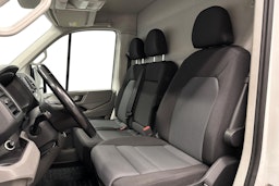 valkoinen Volkswagen Crafter 2020 kuva 8.