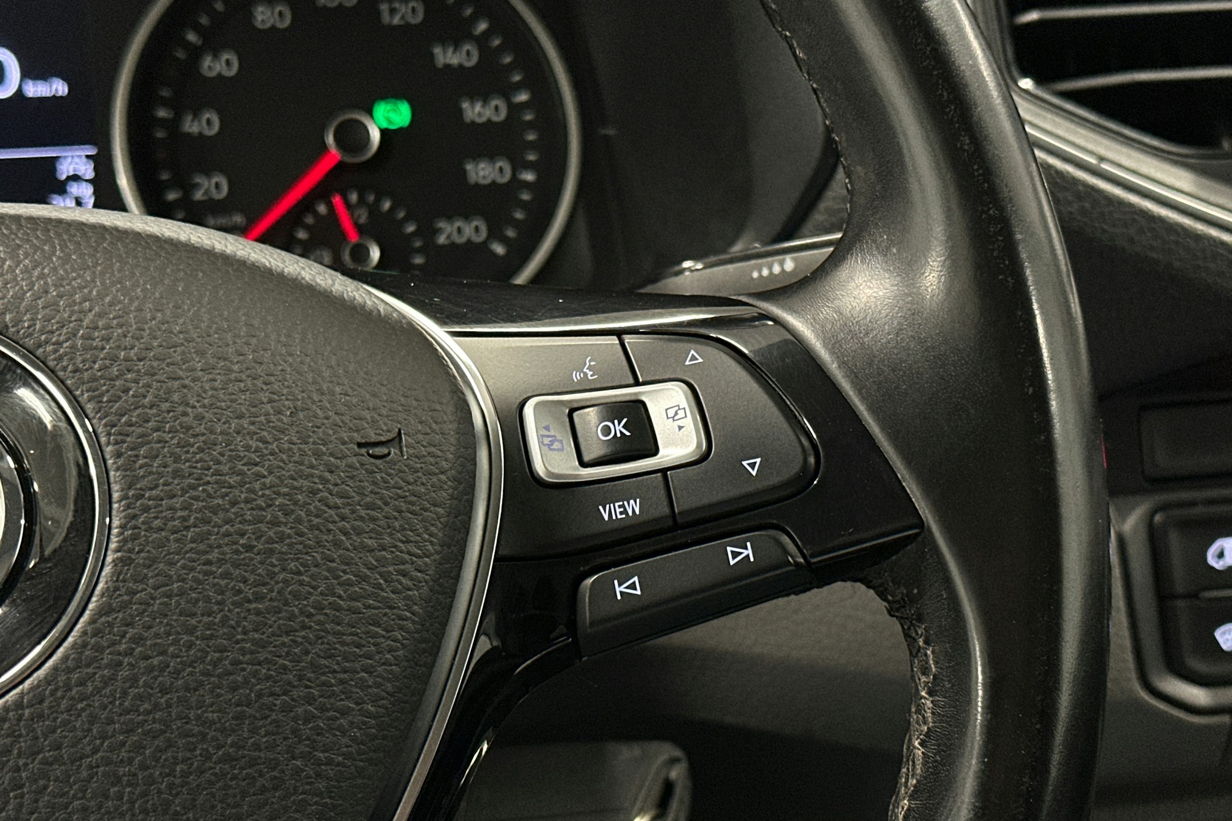 valkoinen Volkswagen Crafter 2020 kuva 15.