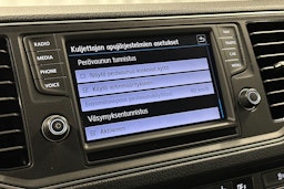 valkoinen Volkswagen Crafter 2020 kuva 22.