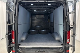harmaa Volkswagen Crafter 2020 kuva 25.