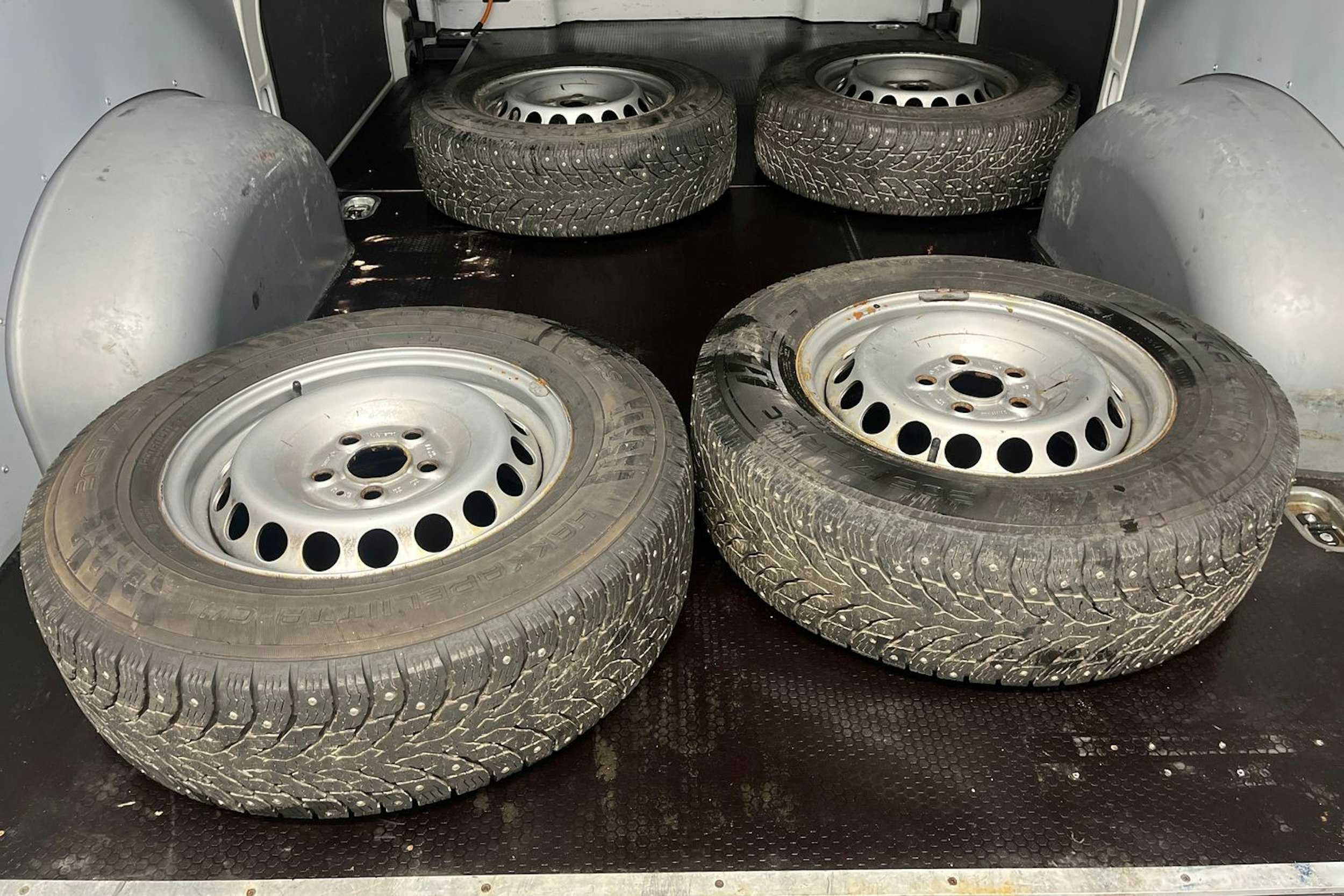 valkoinen Volkswagen Crafter 2020 kuva 12.