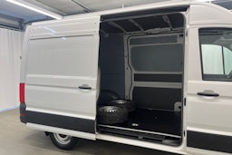 valkoinen Volkswagen Crafter 2020 kuva 13.