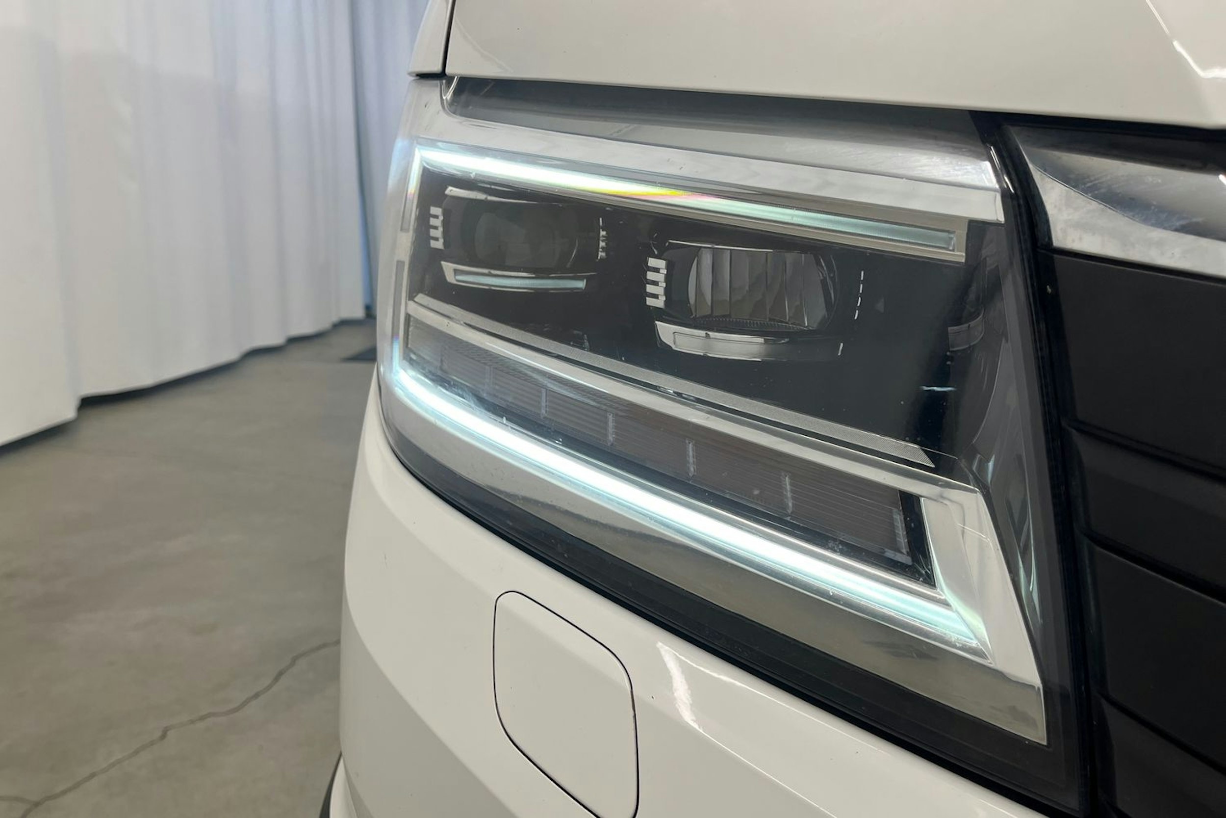 valkoinen Volkswagen Crafter 2020 kuva 16.