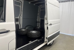 valkoinen Volkswagen Crafter 2020 kuva 17.