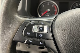 valkoinen Volkswagen Crafter 2020 kuva 21.