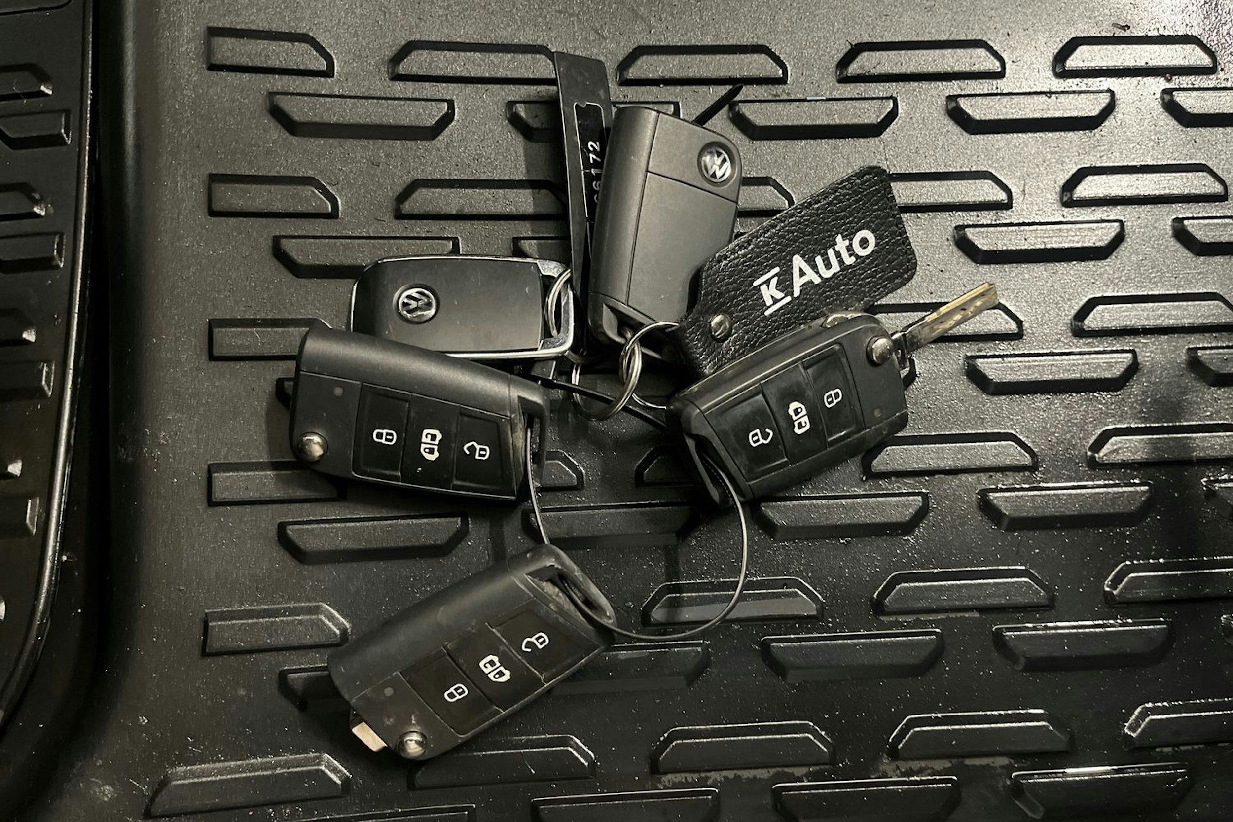 valkoinen Volkswagen Crafter 2020 kuva 28.