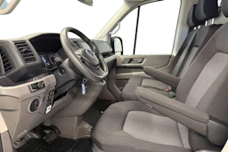 valkoinen Volkswagen Crafter 2020 kuva 8.