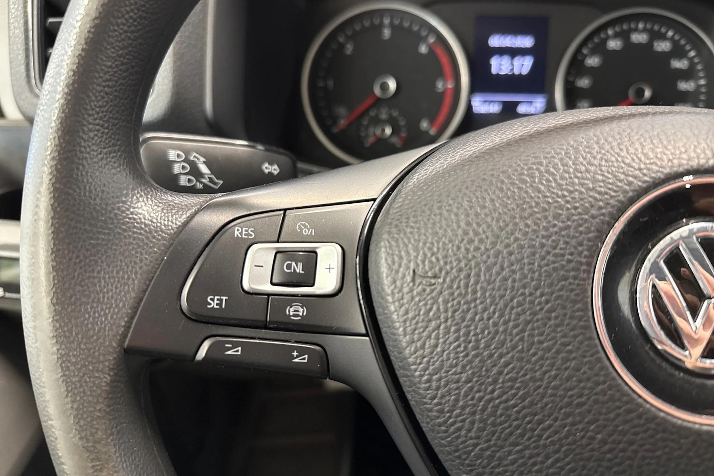 valkoinen Volkswagen Crafter 2020 kuva 15.
