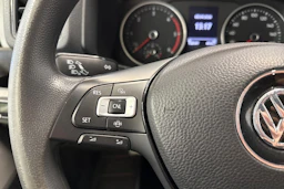 valkoinen Volkswagen Crafter 2020 kuva 15.