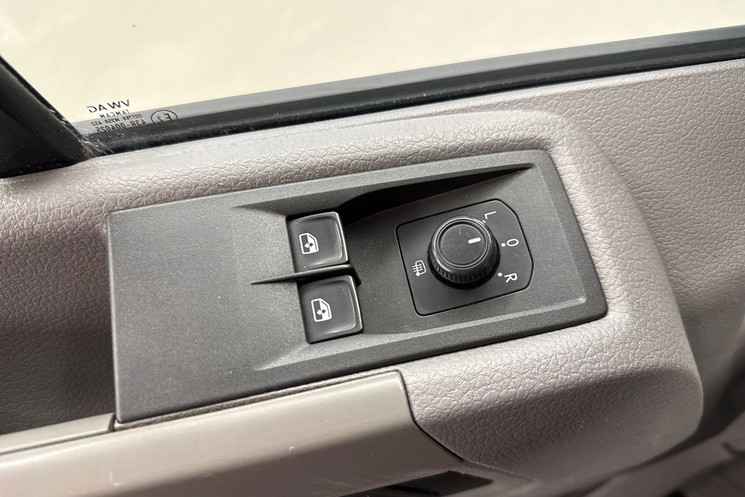 valkoinen Volkswagen Crafter 2020 kuva 21.