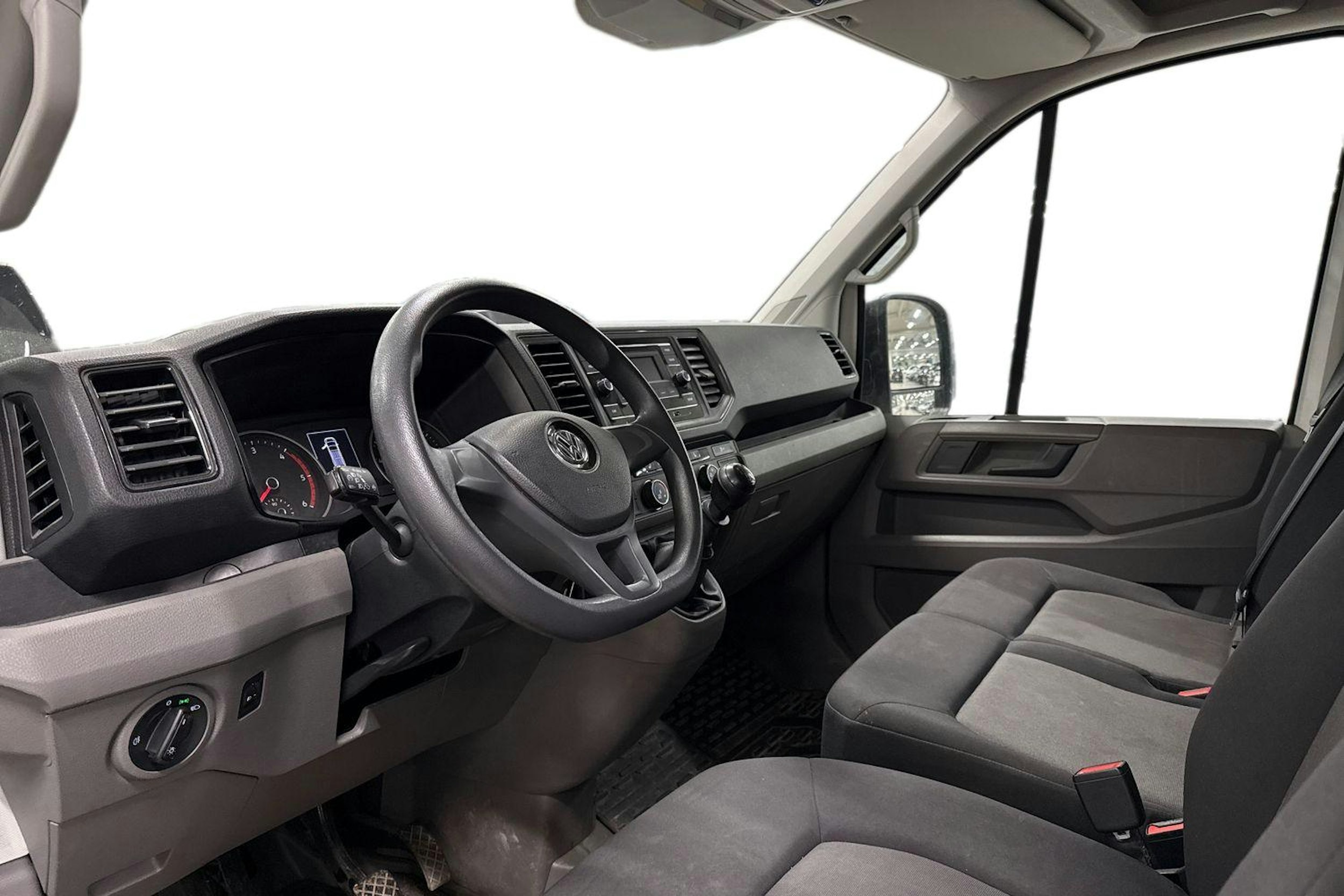 Valkoinen Volkswagen CRAFTER 2020 kuva 3.