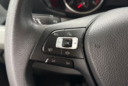 Valkoinen Volkswagen CRAFTER 2020 kuva 16.