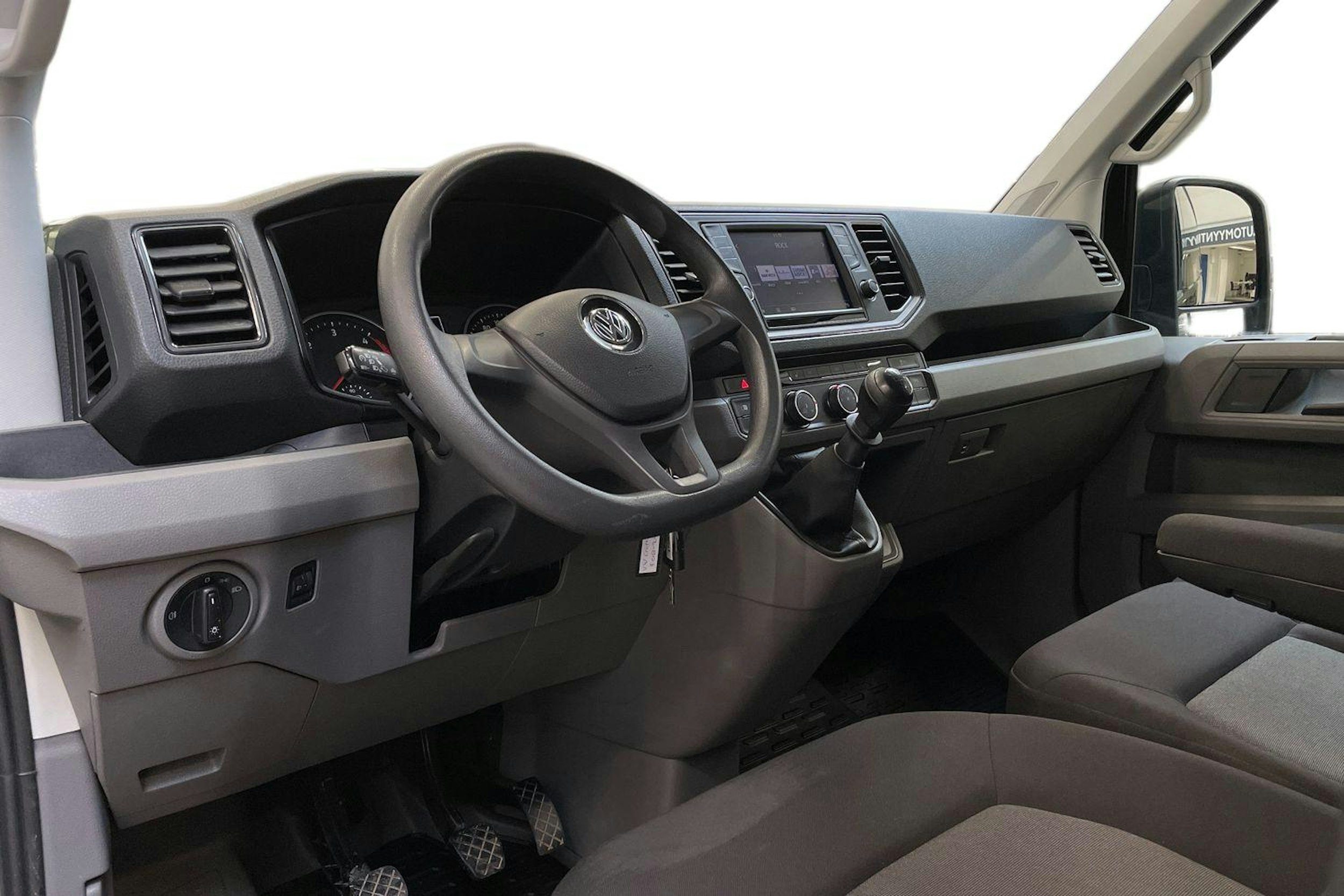 vihreä Volkswagen Crafter 2020 kuva 6.