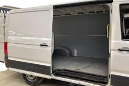 valkoinen Volkswagen Crafter 2020 kuva 8.