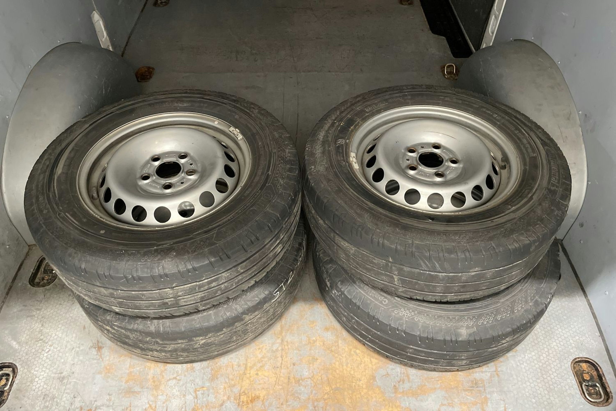 valkoinen Volkswagen Crafter 2020 kuva 10.