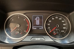 valkoinen Volkswagen Crafter 2020 kuva 15.