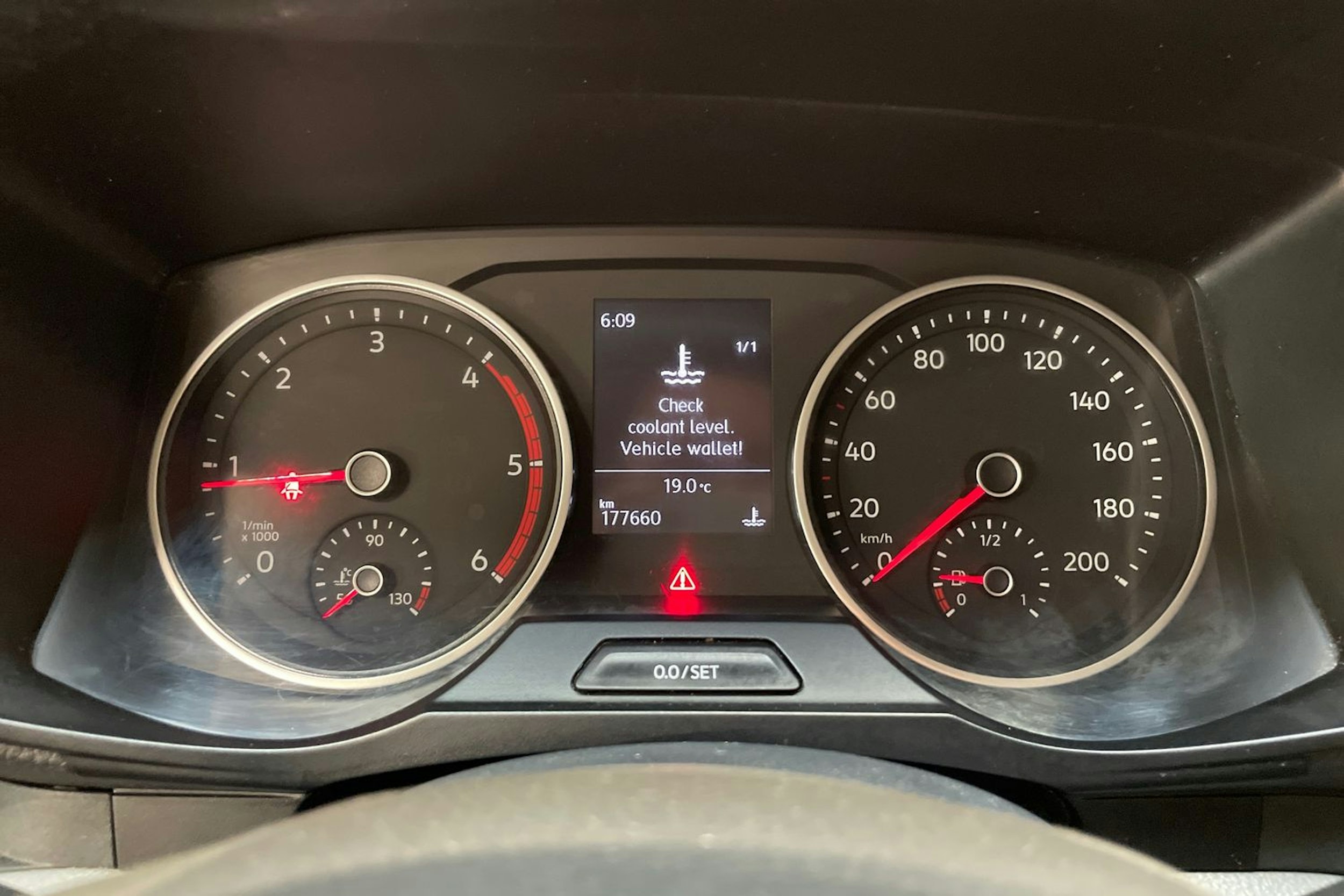 valkoinen Volkswagen Crafter 2020 kuva 16.