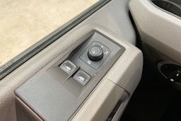 valkoinen Volkswagen Crafter 2020 kuva 22.