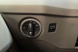 valkoinen Volkswagen Crafter 2020 kuva 23.