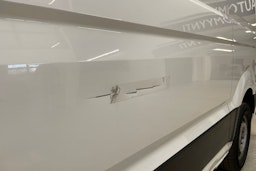 valkoinen Volkswagen Crafter 2020 kuva 26.