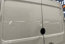 valkoinen Volkswagen Crafter 2020 kuva 32.