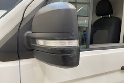 valkoinen Volkswagen Crafter 2020 kuva 41.