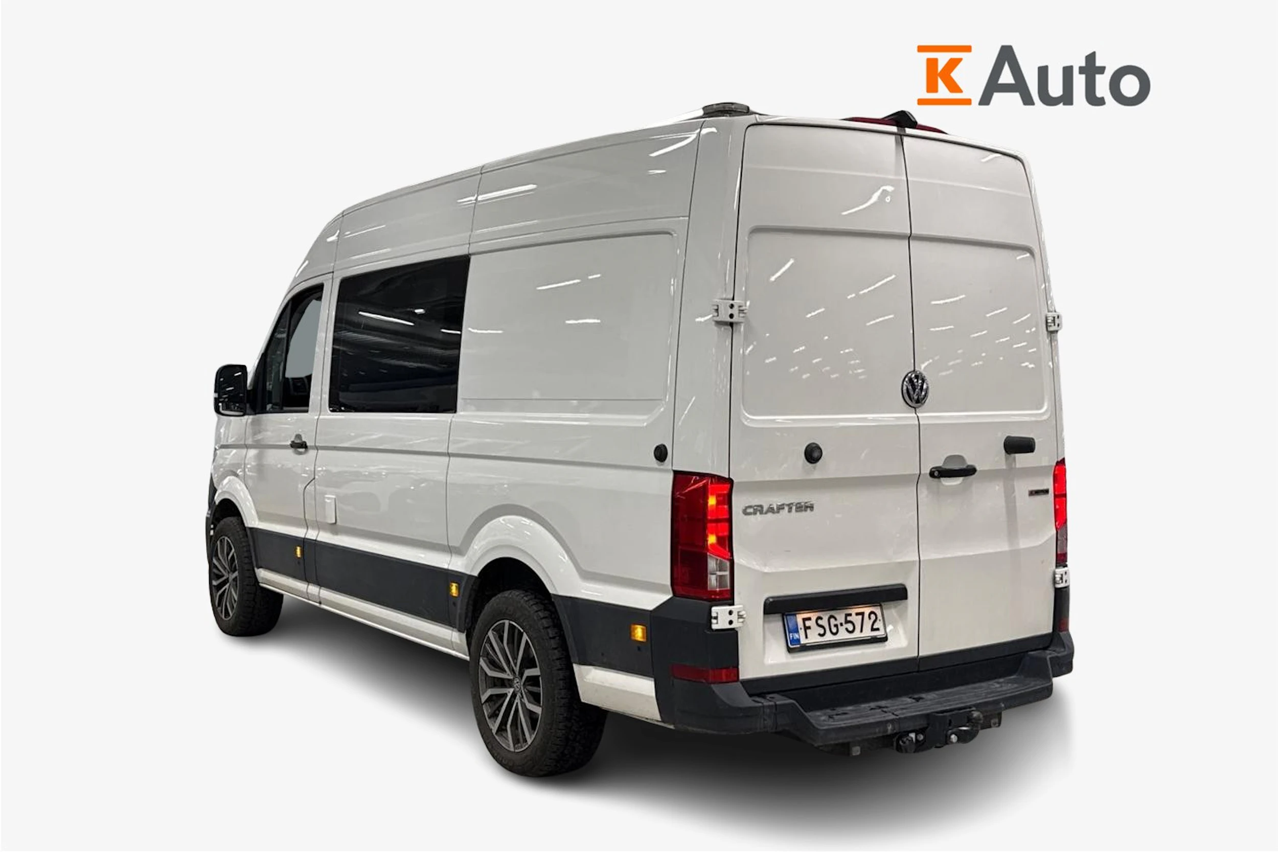 valkoinen Volkswagen Crafter 2020 kuva 2.