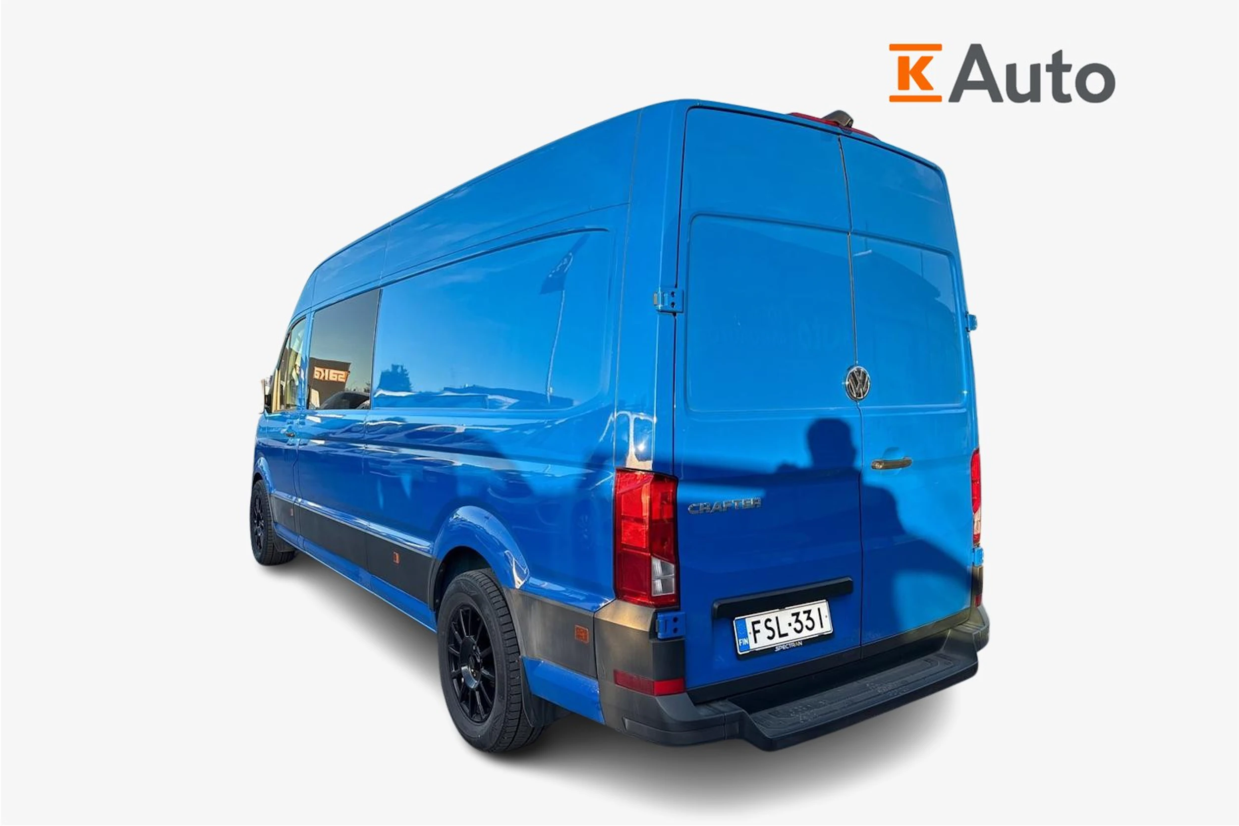 sininen Volkswagen Crafter 2020 kuva 2.