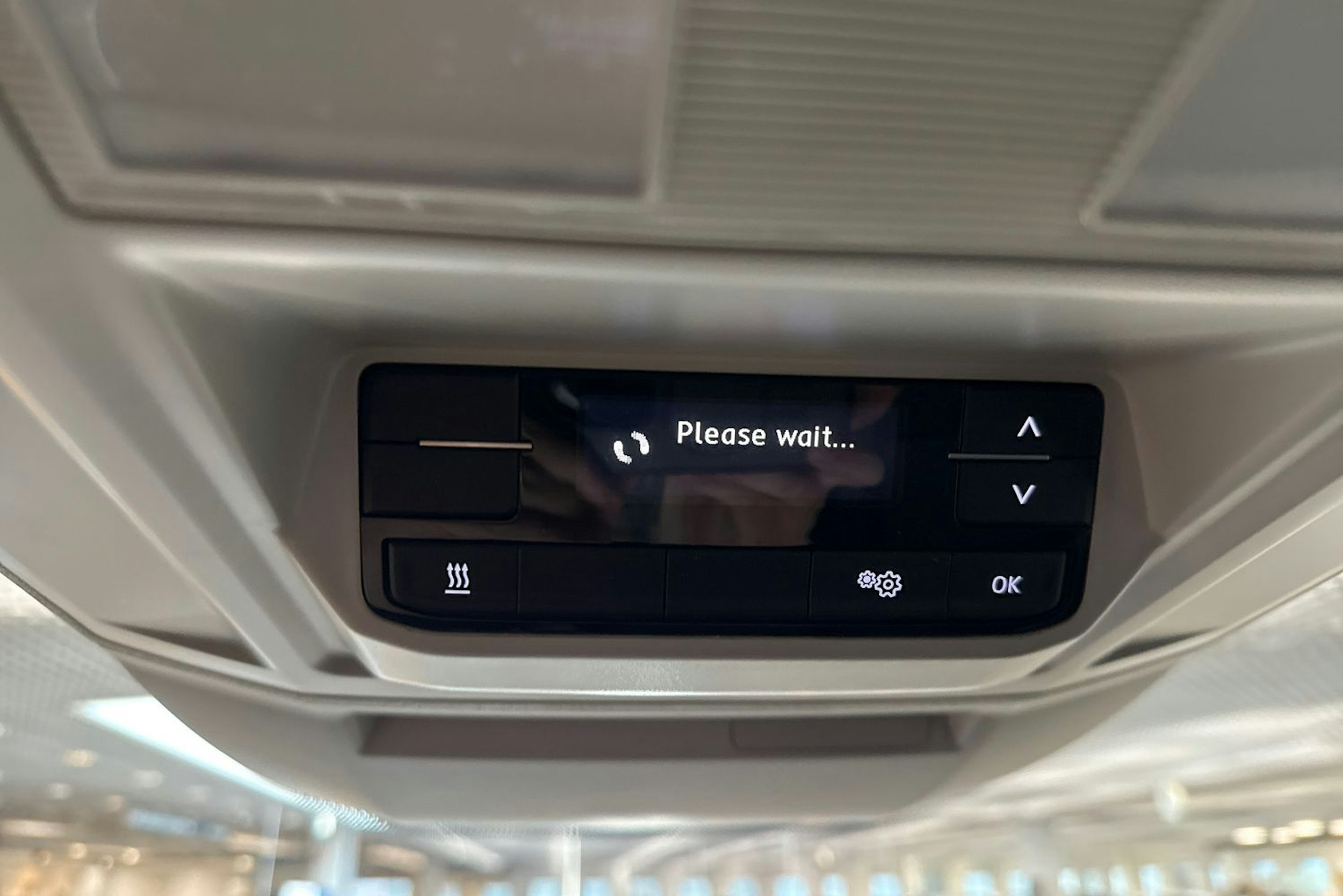 Valkoinen Volkswagen CRAFTER 2020 kuva 20.