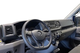 sininen Volkswagen Crafter 2020 kuva 9.