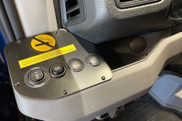 sininen Volkswagen Crafter 2020 kuva 27.